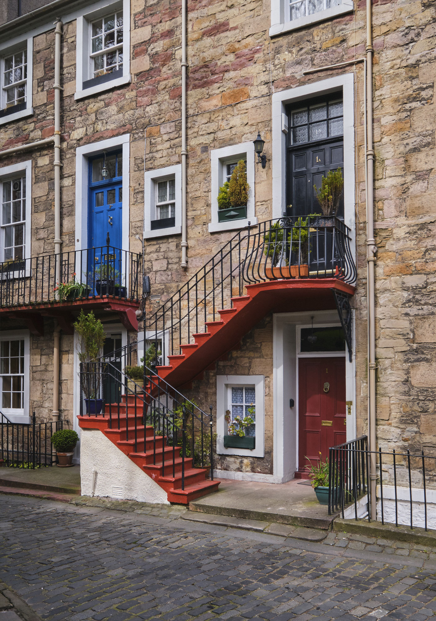 Ramsay Lane at Edinburgh, South East, Scotland — a photography location from The Photos book series